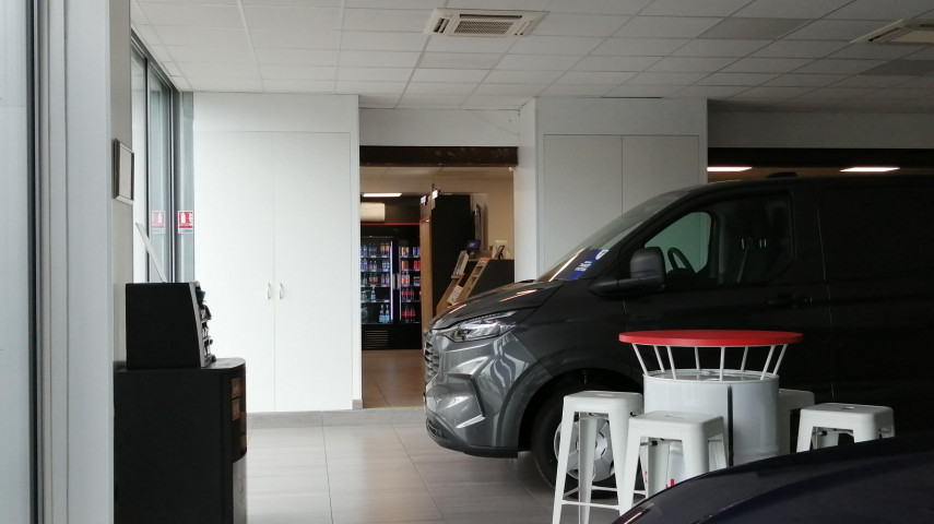 Garage automobile station service avec logement à reprendre - Arrond. La Roche-sur-Yon (85)